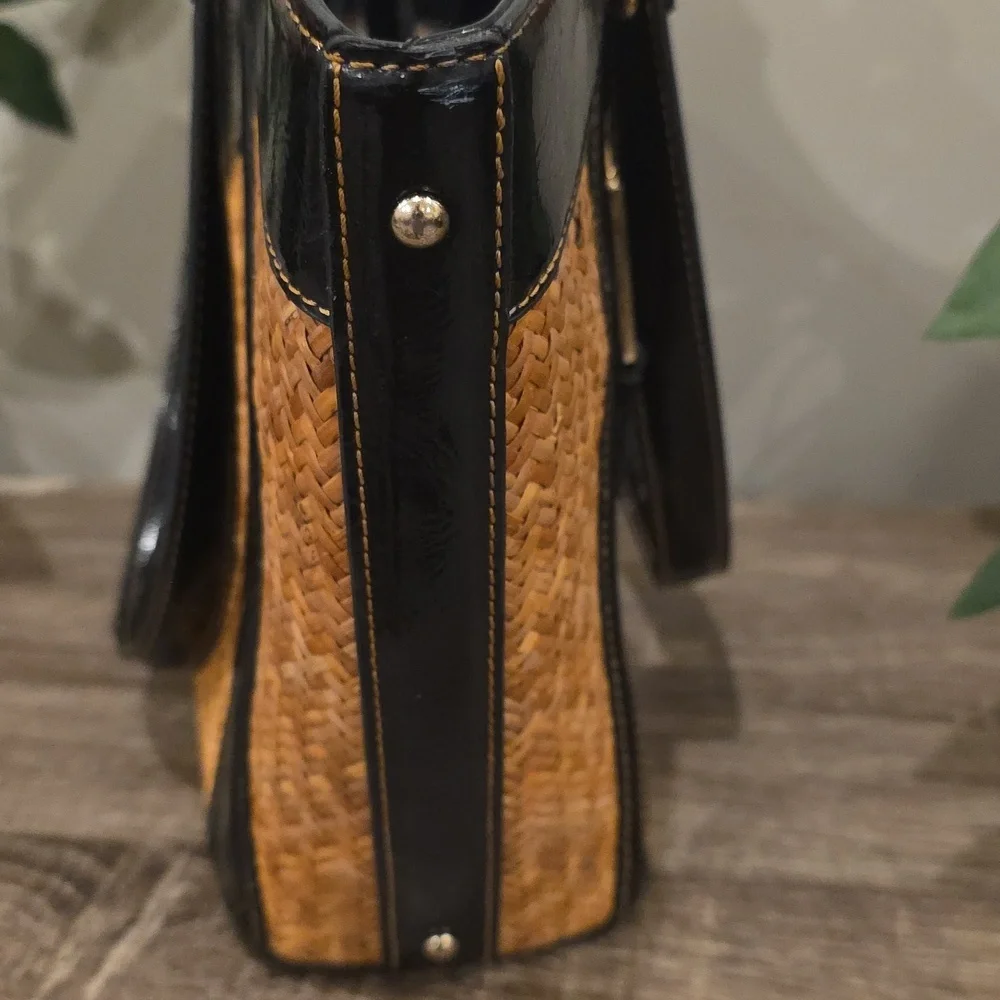 Etienne Collection PRIVEE' Woven And PATENT LEATHER TOTE - Picture 6 of 13